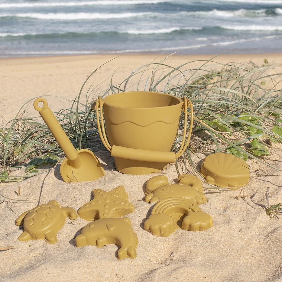 Silicone 8pc Bucket & Spade Set