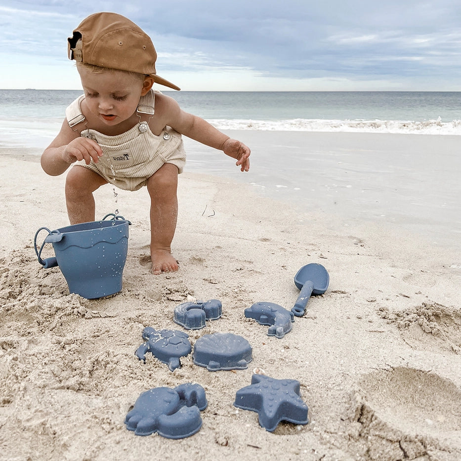 Silicone 8pc Bucket & Spade Set