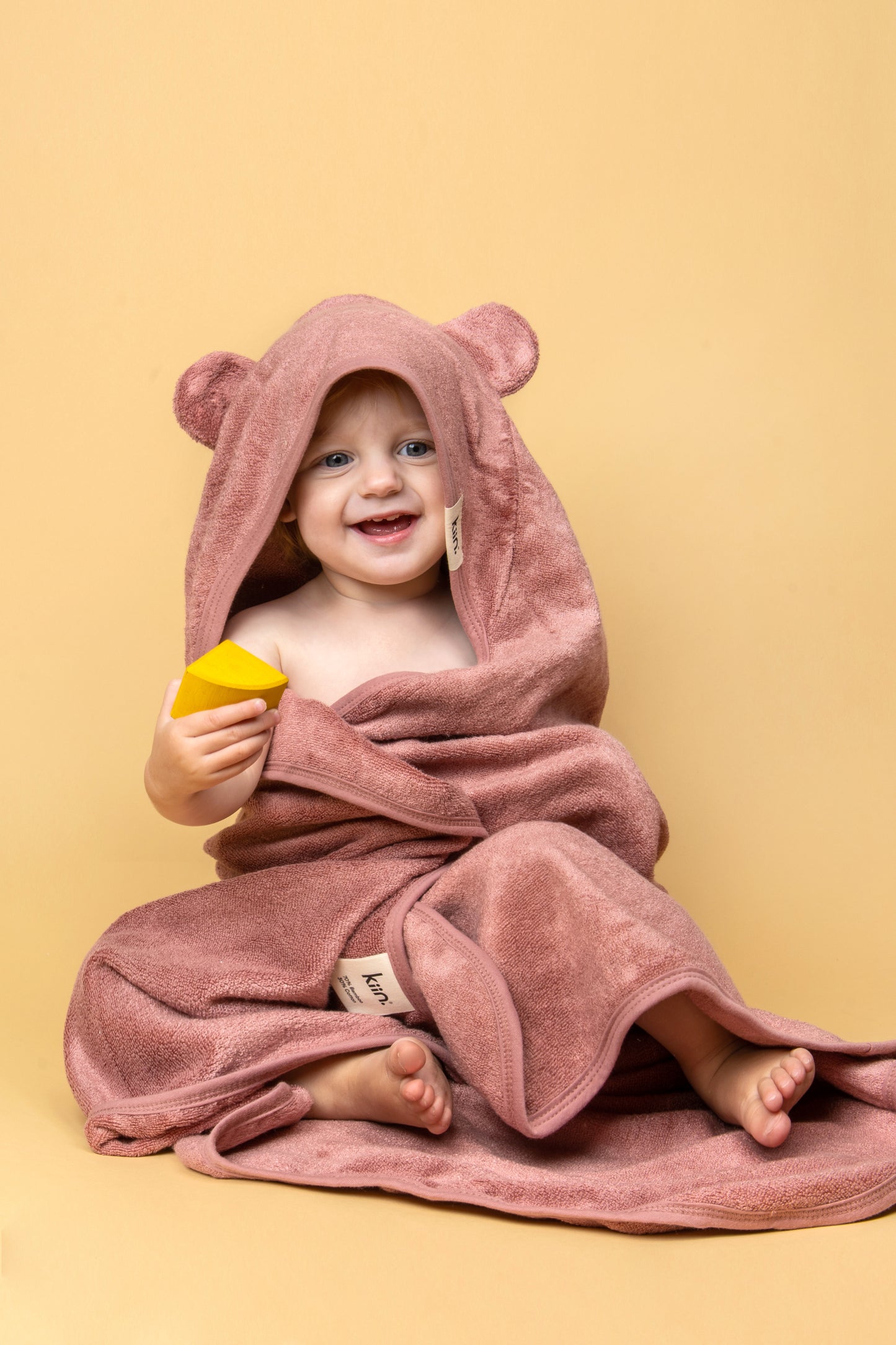 KIIN Hooded Towel