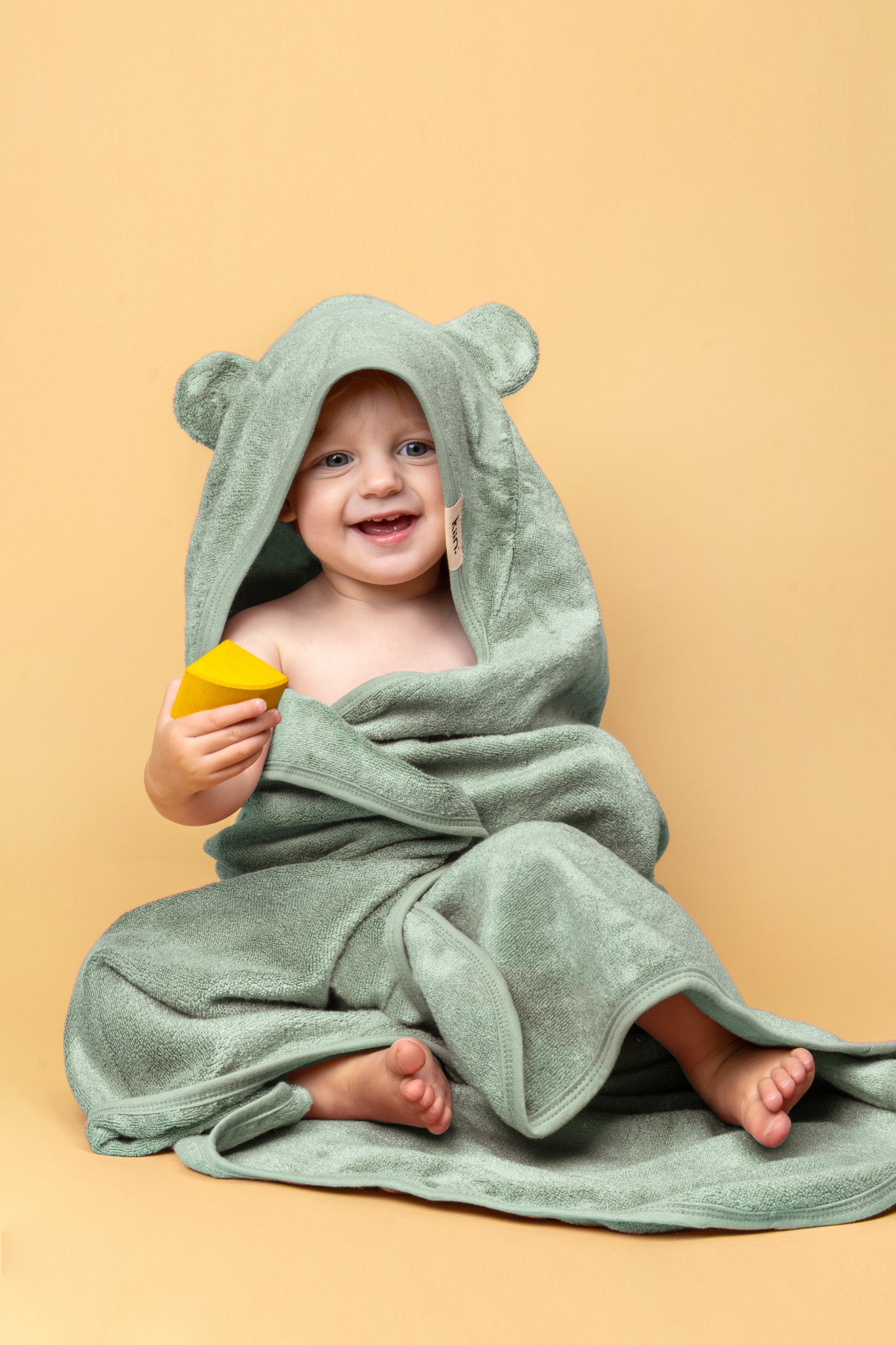 KIIN Hooded Towel